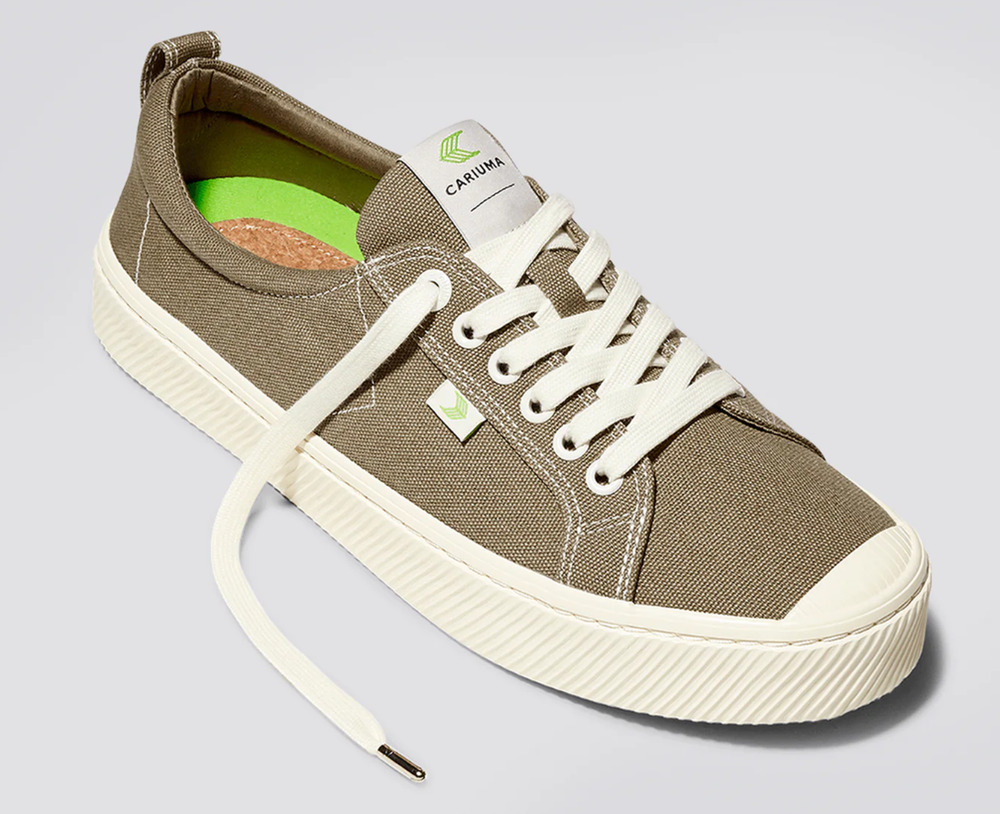 Cariuma Womens OCA Low Sneakers Size 8.5 Brown Burnt Sand Canvas NIB